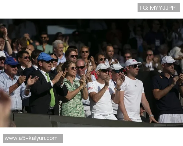 塞特科夫斯卡与沃兹尼亚奇的精彩对决引发网球界热议与期待 塞特科夫斯卡与沃兹尼亚奇的精彩对决引发网球界热议与期待
